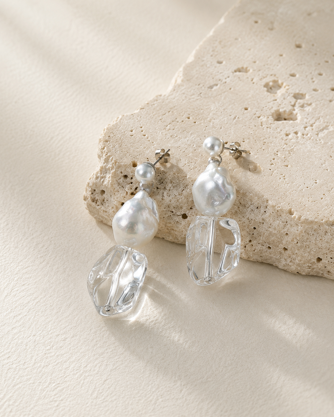 Lumière Pearl Crystal Earrings