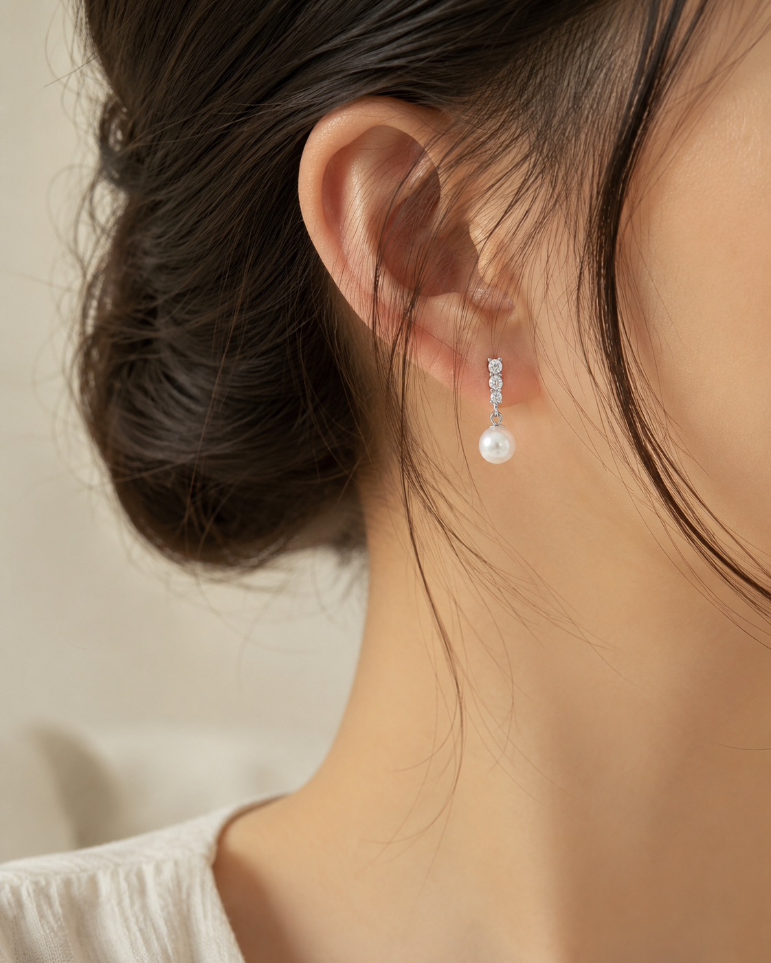 Clara Pearl Earrings