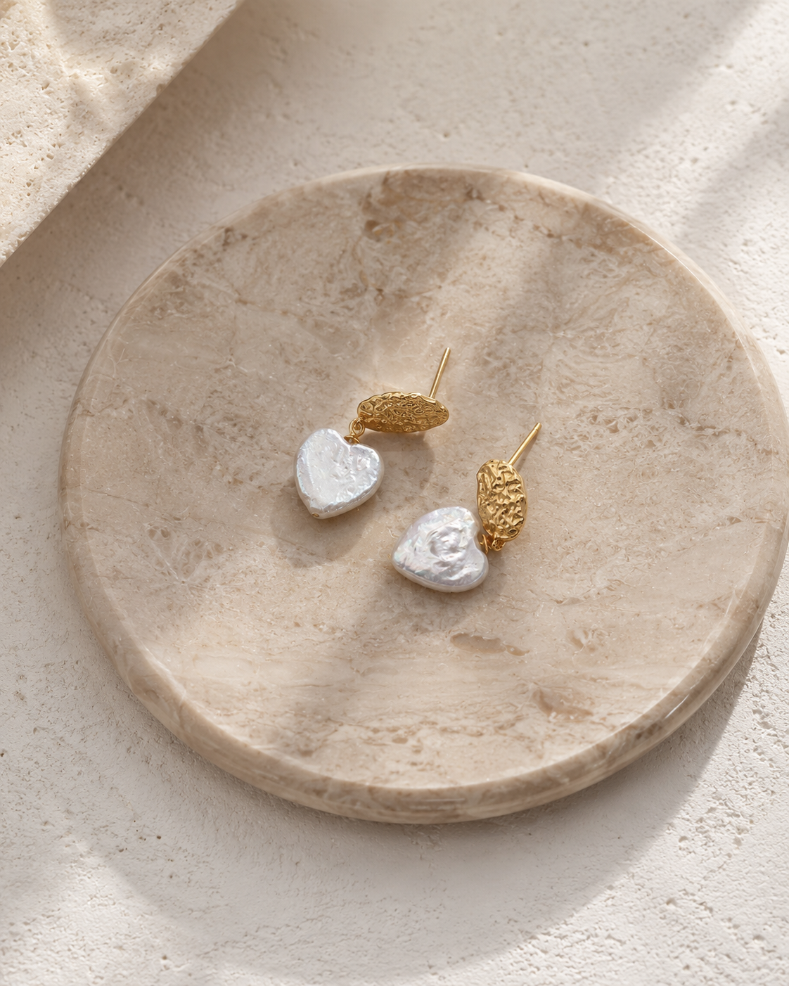 Amour Baroque Pearl Earrings