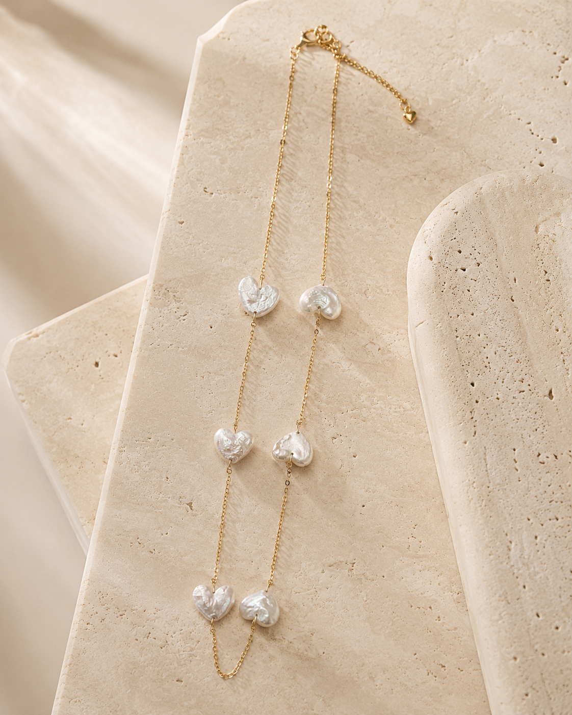 Amélie Heart Pearl Necklace