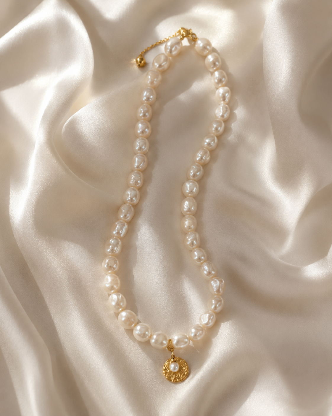 Camille Pearl Choker