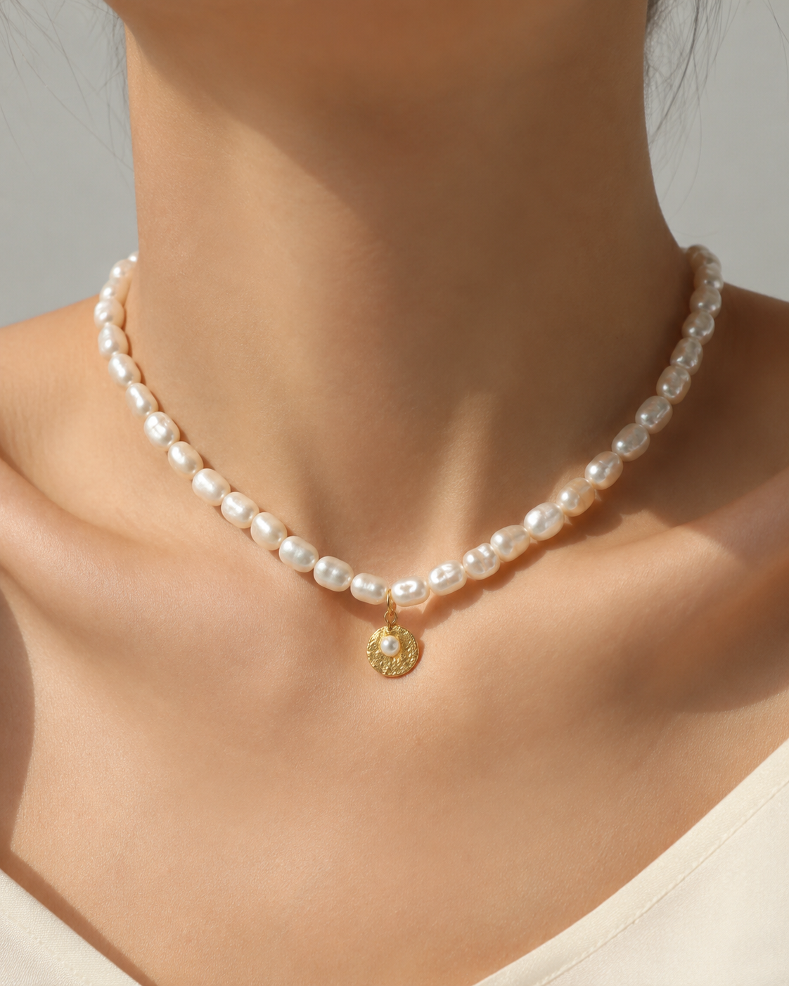 Camille Pearl Choker