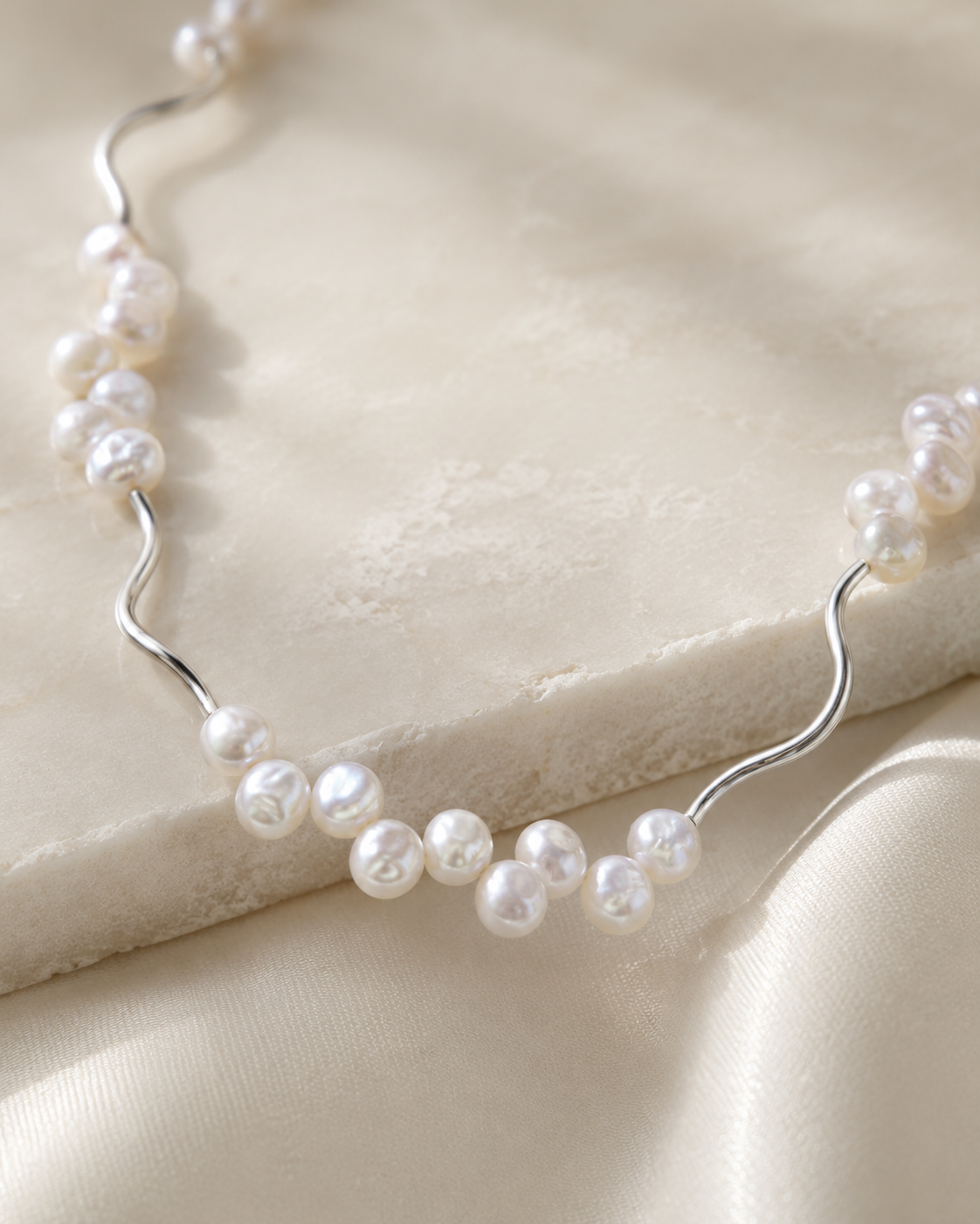 Luna Wave Pearl Necklace