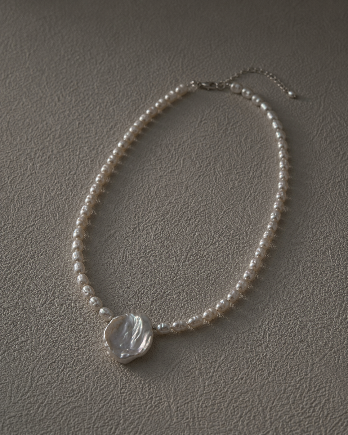 Selene Pearl Necklace