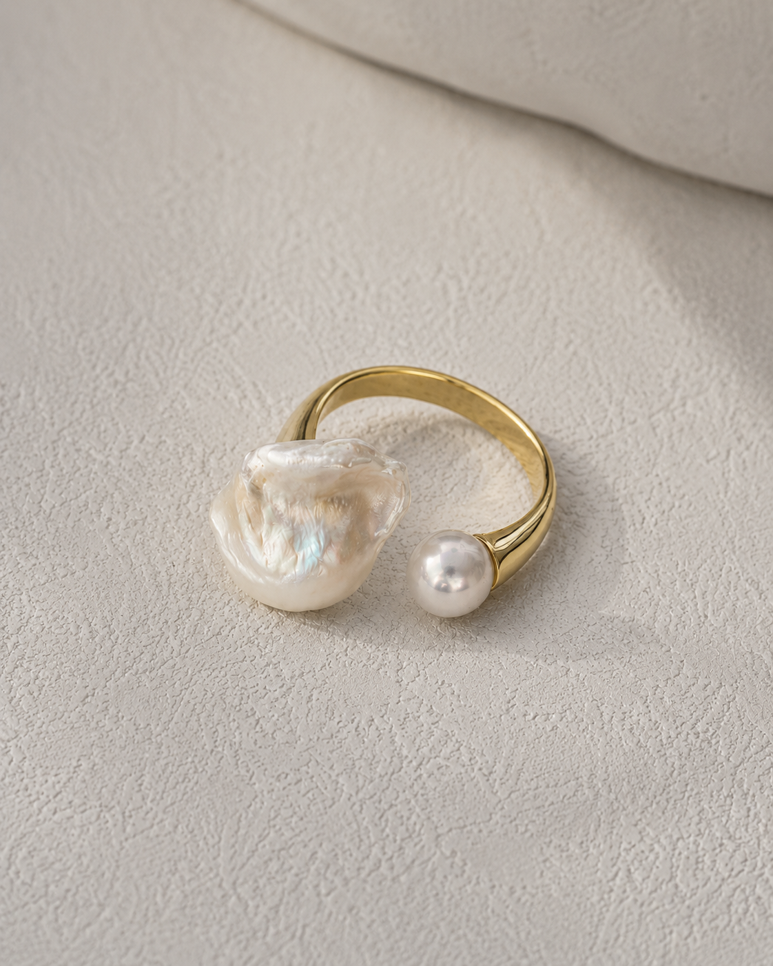 Solène Pearl Ring