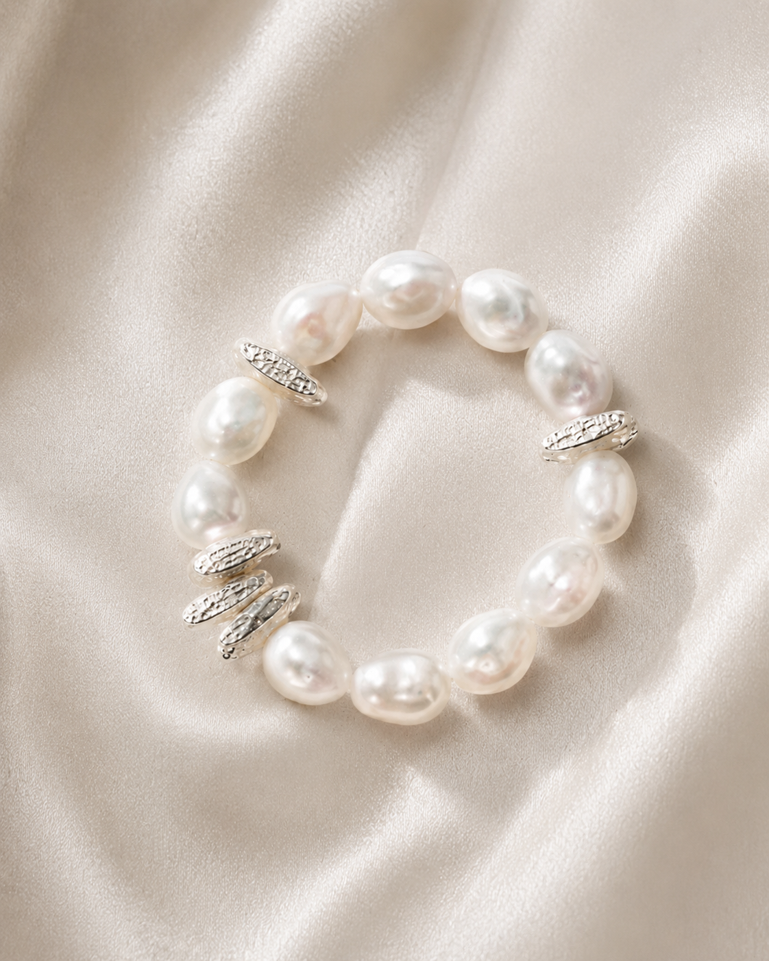 Luna Pearl Ring
