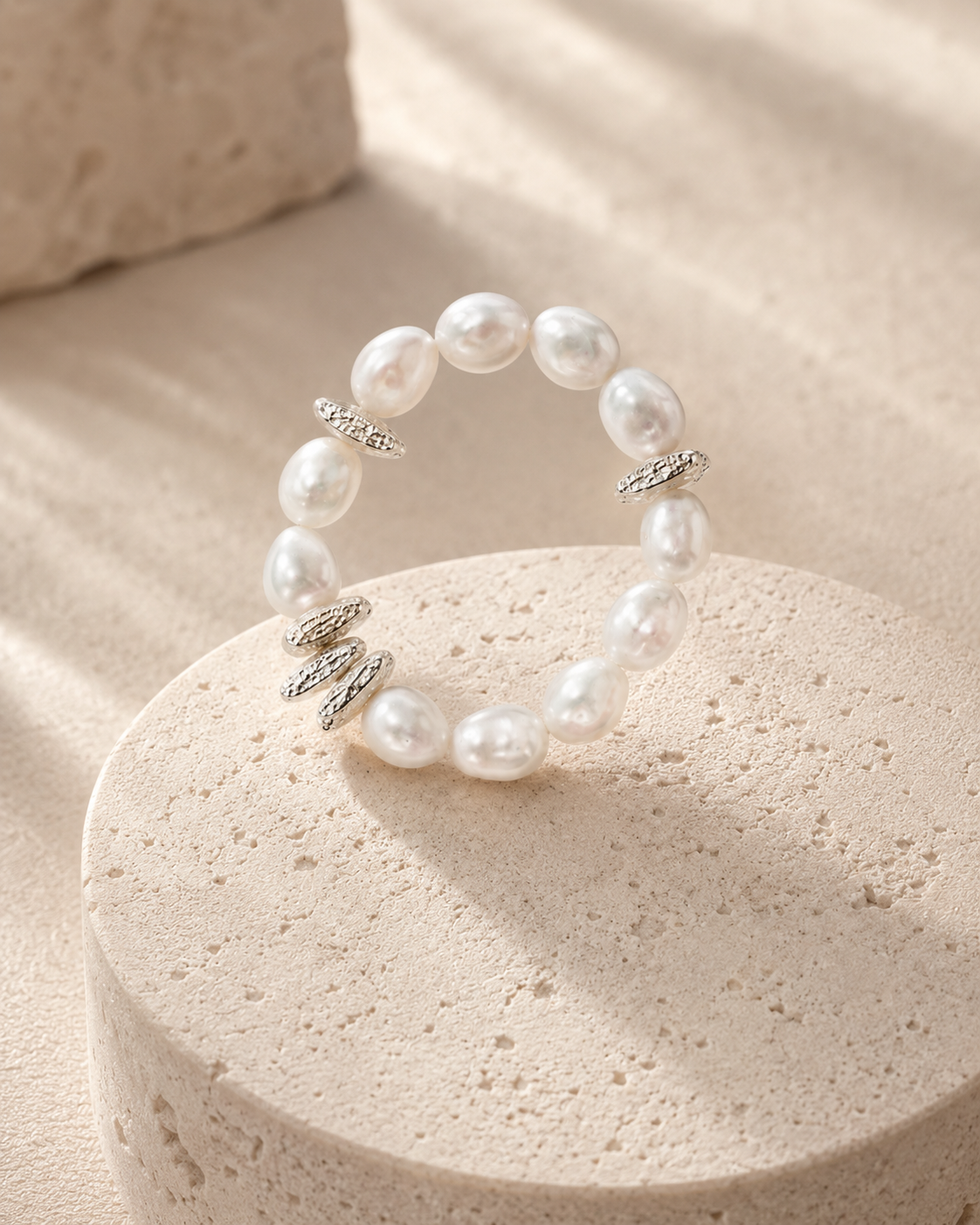Luna Pearl Ring